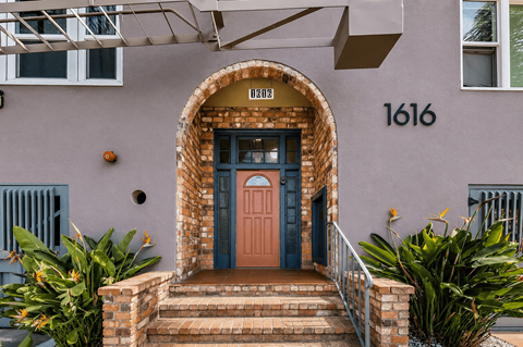 1616 35Th Avenue Studio-2 Beds Apartment for Rent