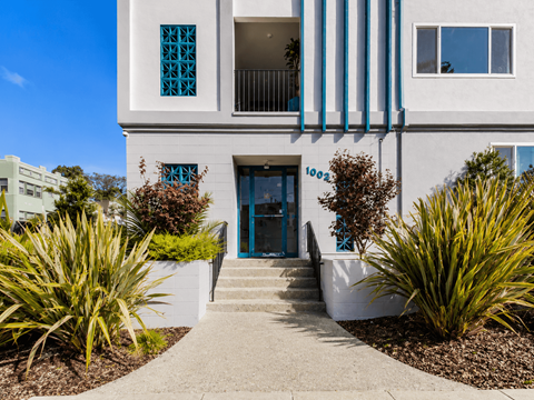 1002-1008 E 23Rd Street Studio-2 Beds Apartment for Rent