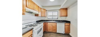 3700 International 3br/1ba