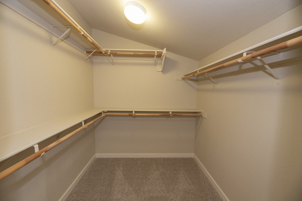 Two Bedroom Walk In Closet