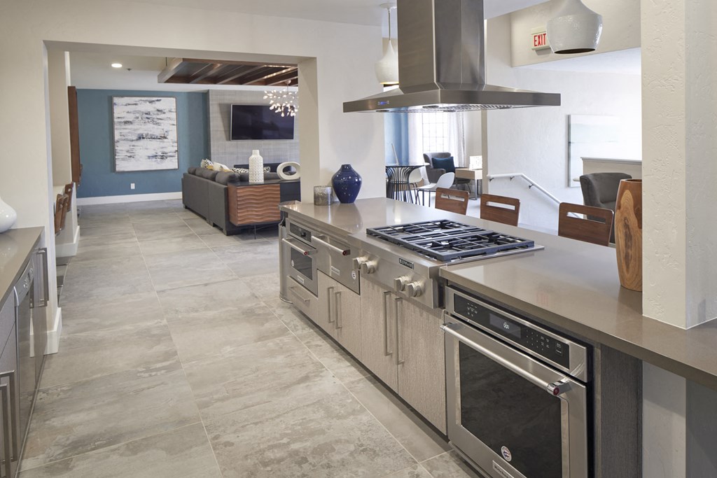 Professional On-Site Management at The Knolls, Thousand Oaks