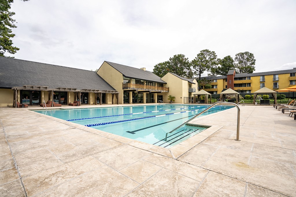 Outdoor pool area at Americana Apartments, Mountain View, 94040