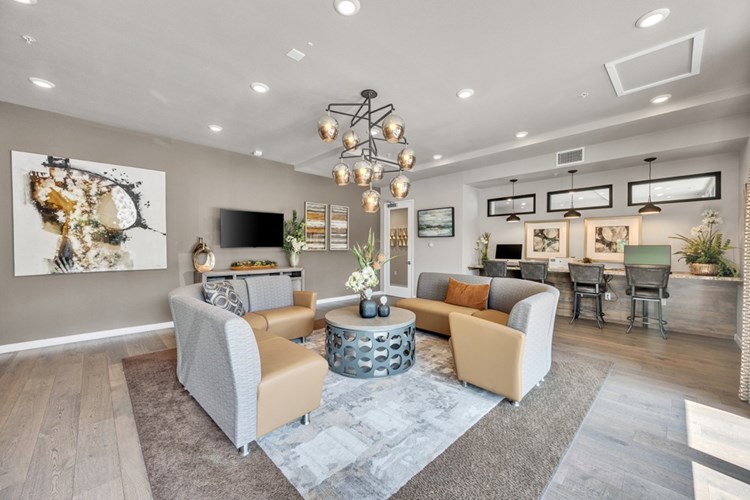 Arrow Vista Village is a similar property to The Oaks Apartments located in Upland