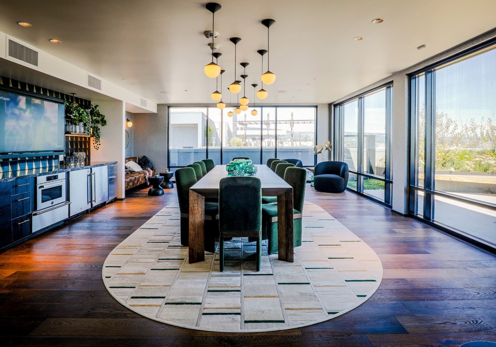 8th floor dining room and kitchen