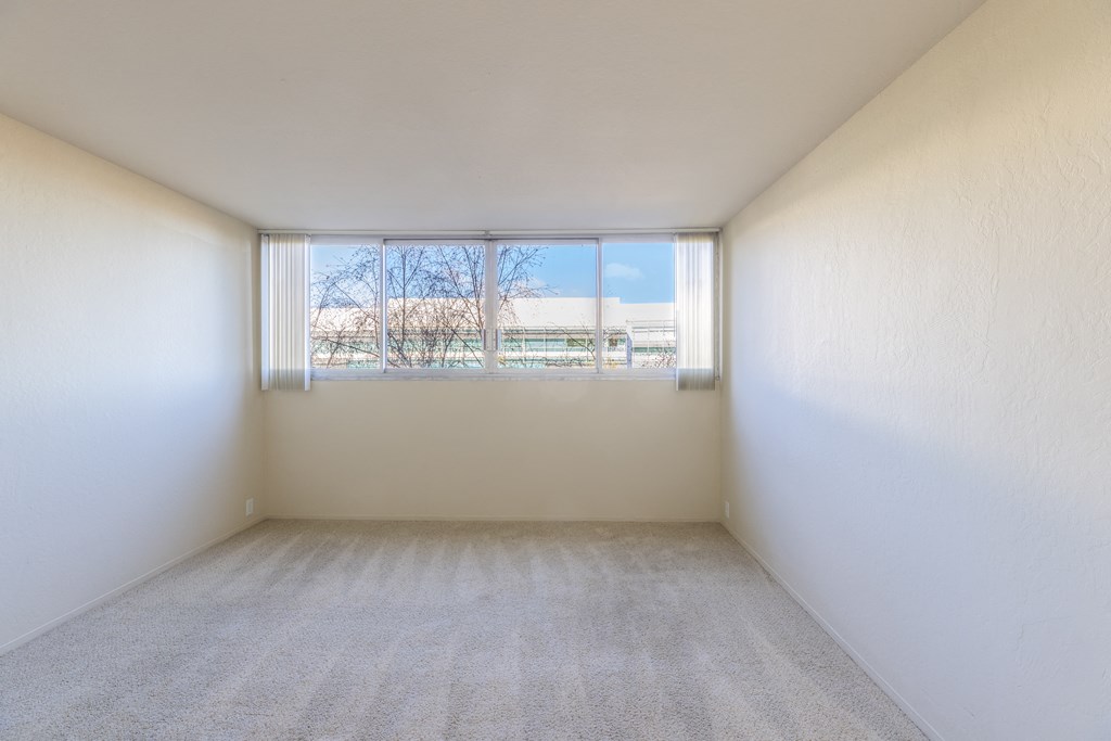 brestwer floor plan at Avenue Two Apartments, Redwood City