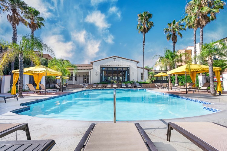 College Park Apartments