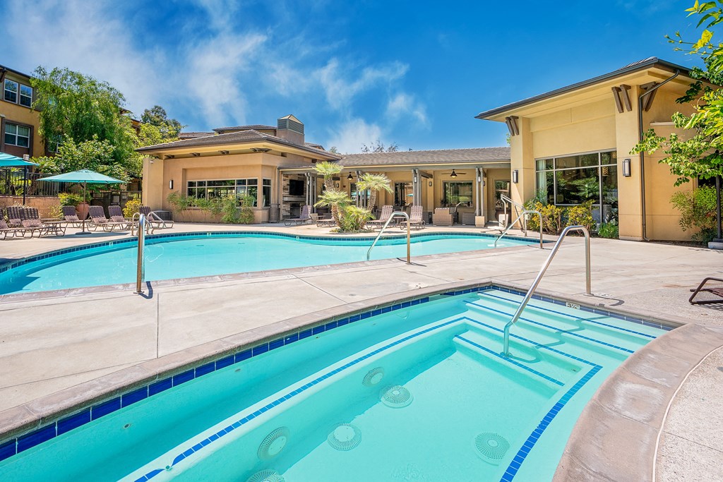 the enclave at homecoming terra vista swimming pool