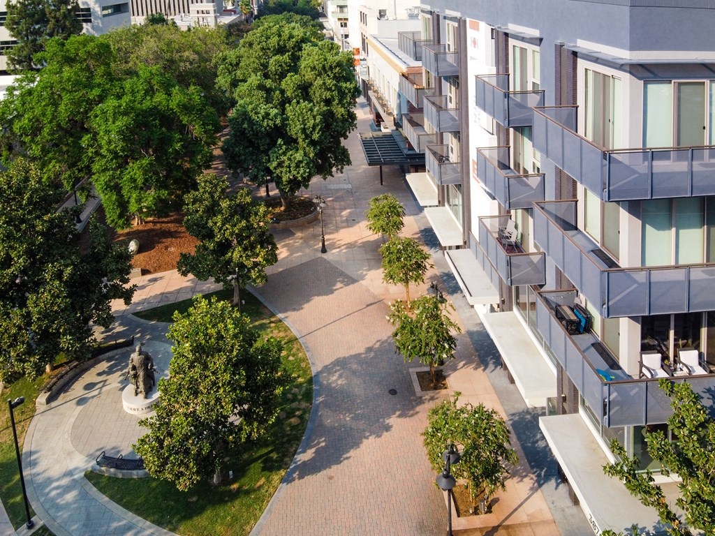 birds eye view of main and nine exterior entry way at Main+Nine, Riverside, CA, 92501