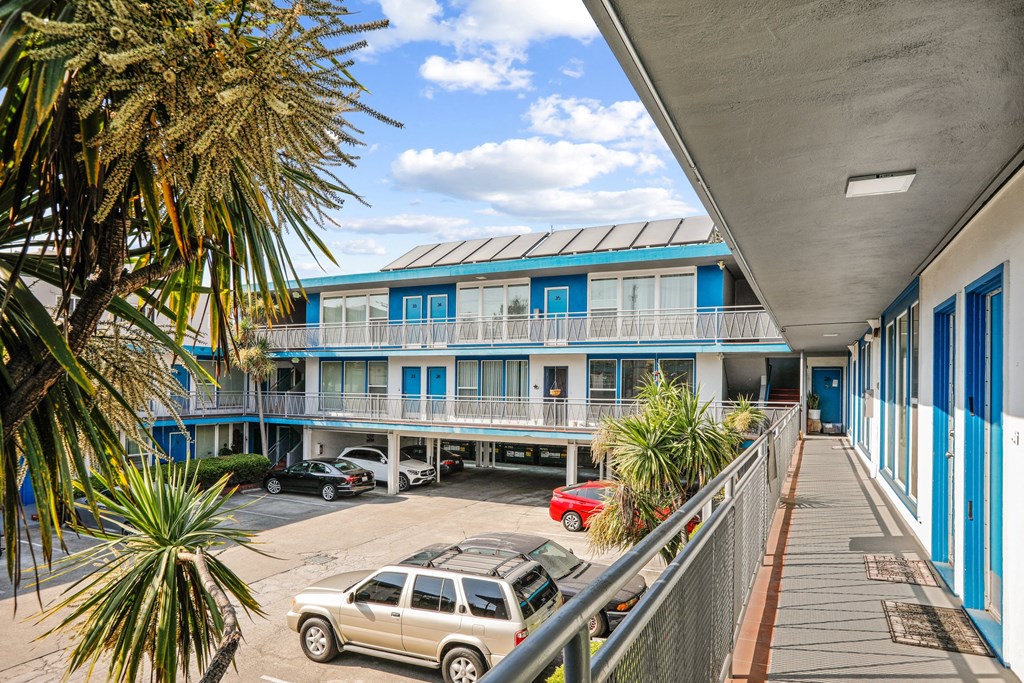 this is a photo of the leasing office at treasure island apartments in jacksonville beach,