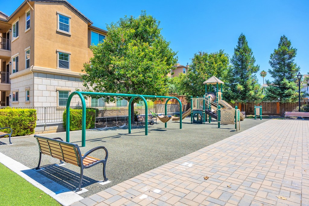 the preserve at ballantyne commons community playground