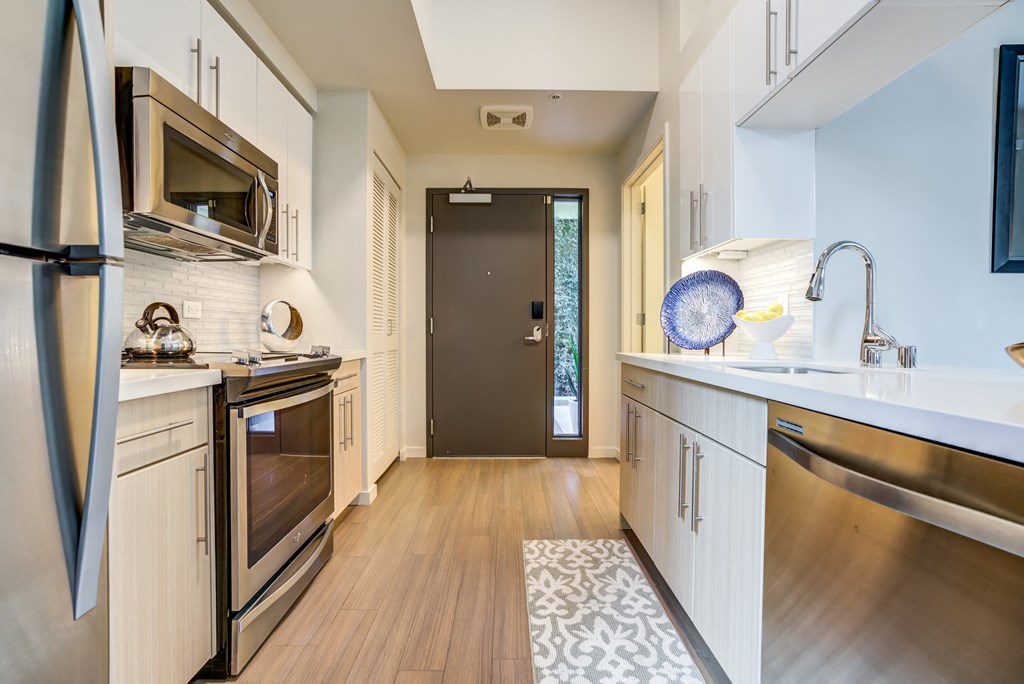 townhome kitchen