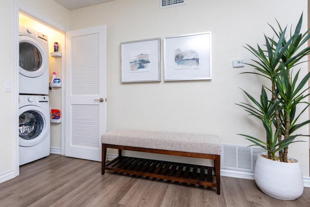 In unit washer and dryer at Sunstone Place, Riverside, CA, 92505