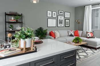 2225 Collett Avenue 1-3 Beds Apartment for Rent - Photo Gallery 3