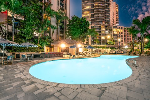 Swimming pool with lounge area at Vera Cortez Hill, San Diego