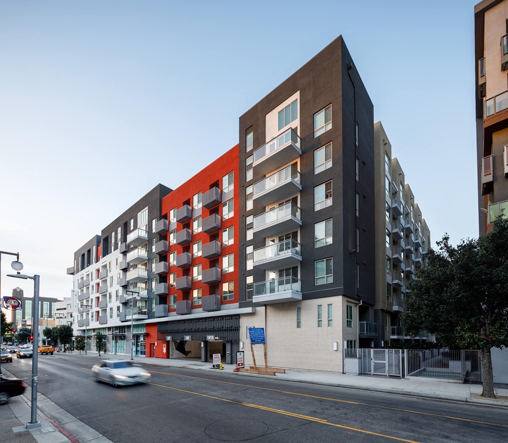 Wakaba LA - Building Exterior