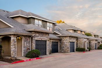 silverado residences with garages