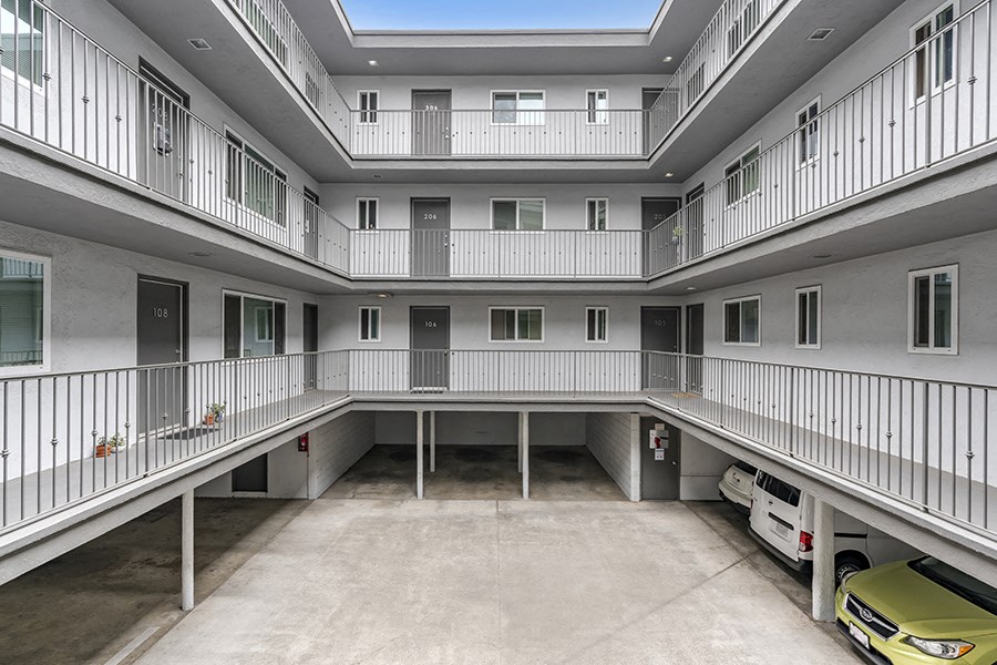 the enclave at homecoming terra vista parking lot