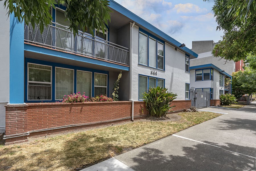 exterior view at the acadia apartments in houma, la