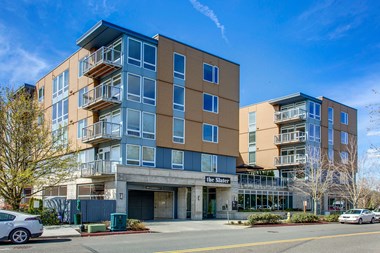 11415 NE Slater Rd 1-2 Beds Apartment for Rent - Photo Gallery 1