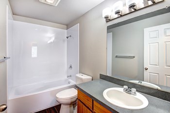 11328 SE Kent-Kangley Rd 1-3 Beds Apartment, Townhouse for Rent - Photo Gallery 3