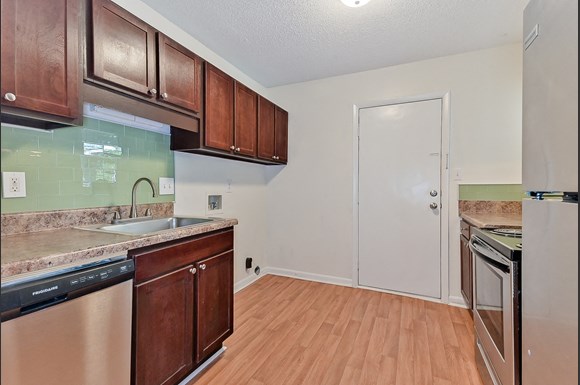 Rugby Valley Apartments 2165 Rugby Avenue College Park Ga Rentcafe