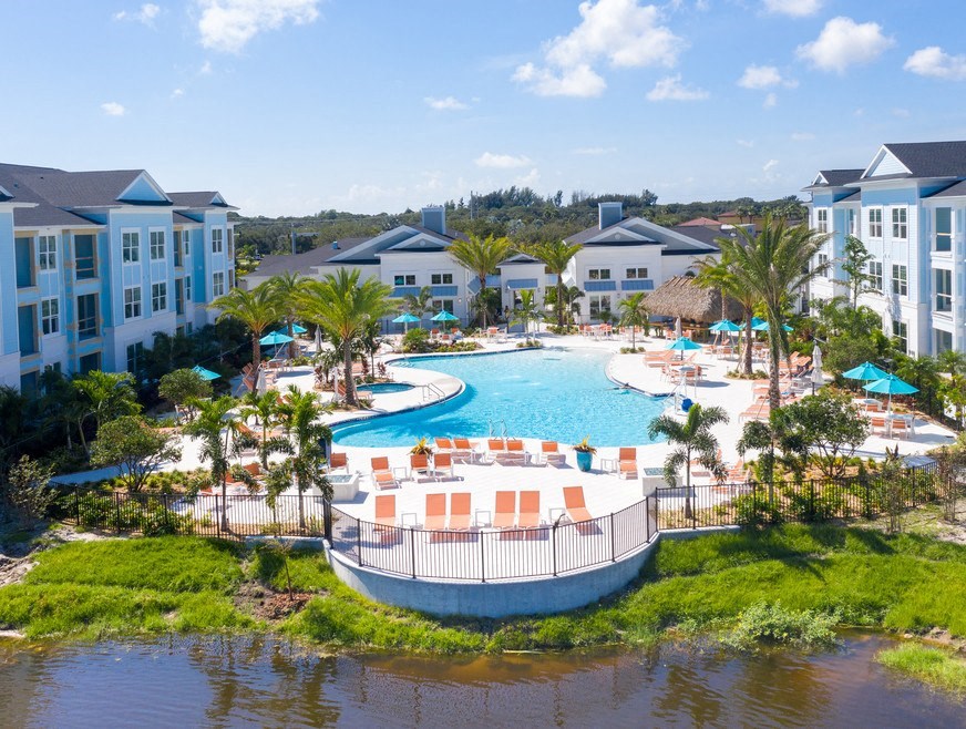 The-Floridian-Club-Of-Sarasota-An-Active-Adult-Community