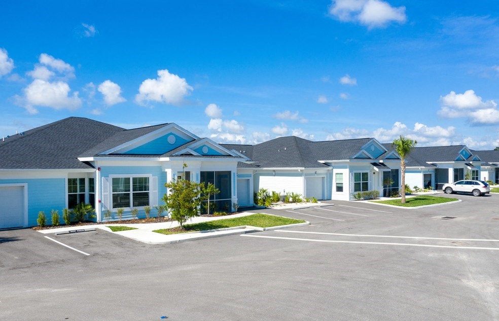 The-Floridian-Club-Of-Sarasota-An-Active-Adult-Community