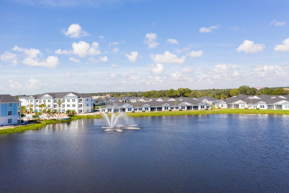 The-Floridian-Club-Of-Sarasota-An-Active-Adult-Community