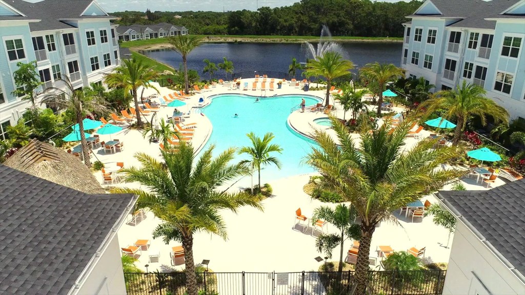 The-Floridian-Club-Of-Sarasota-An-Active-Adult-Community