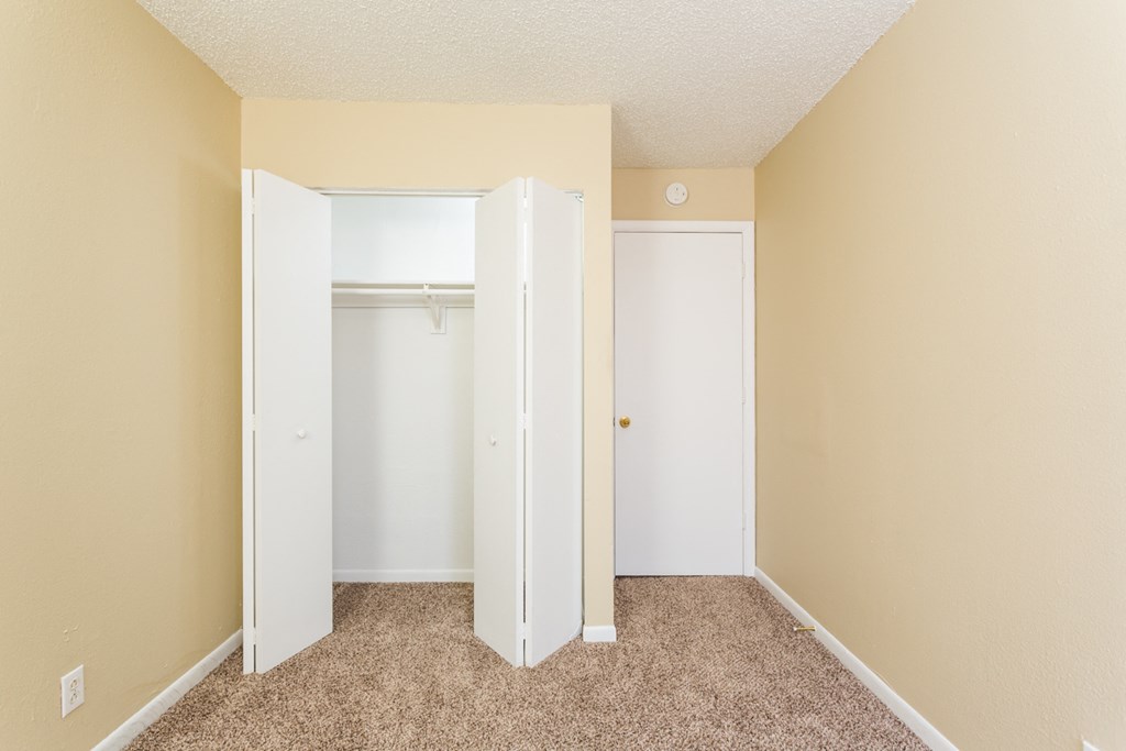 Four-Winds-Apartments-Anderson-IN