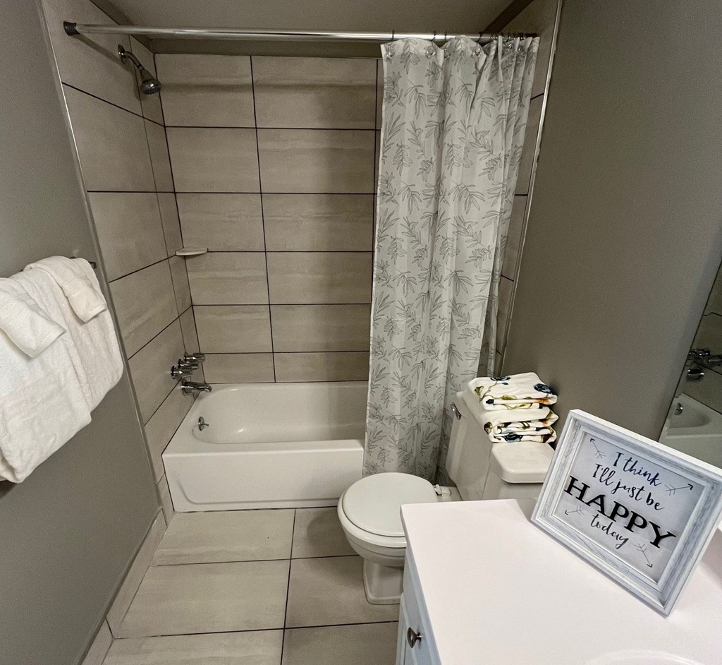 Auburn-Heights-Apartments-Pontiac-MI