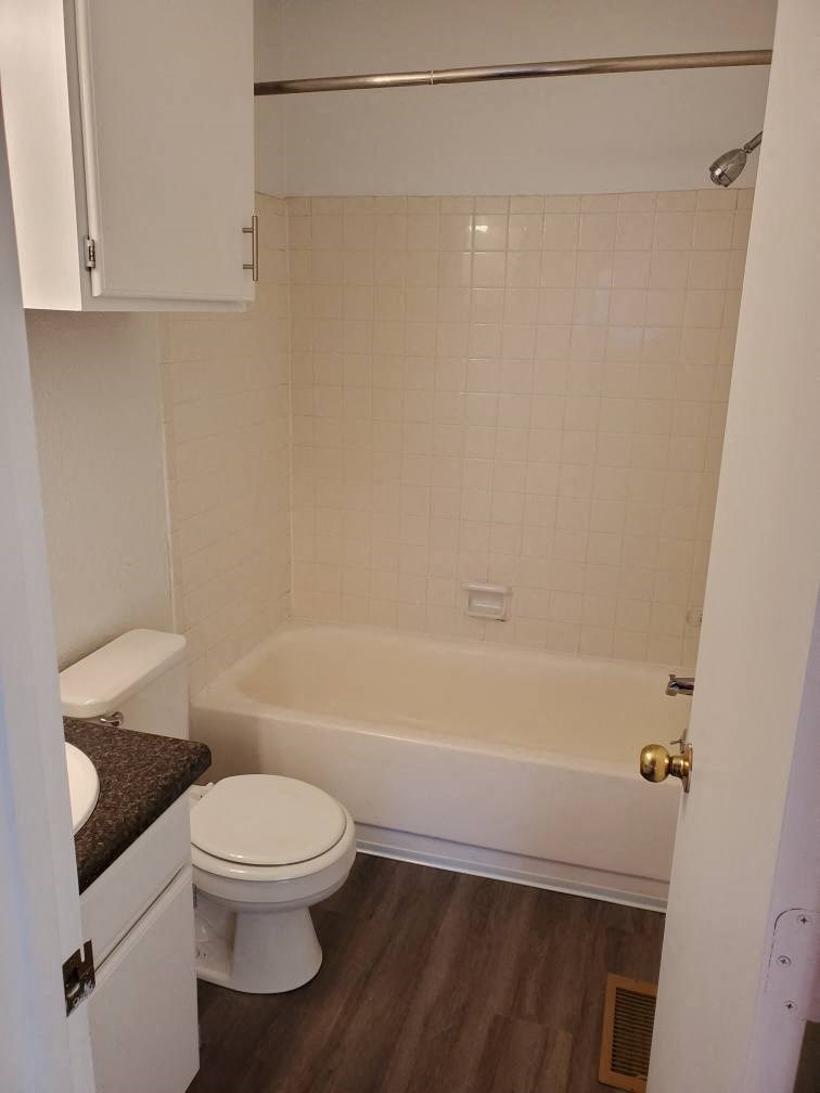 Four-Winds-Apartments-Anderson-IN