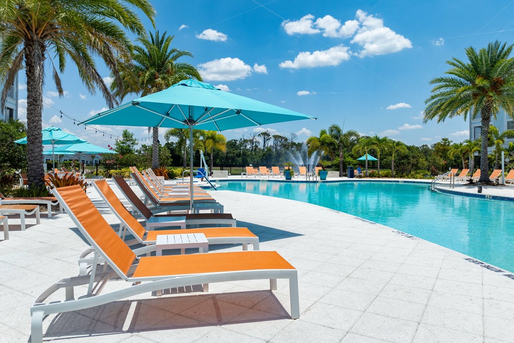 the pool at the resort at longboat key club