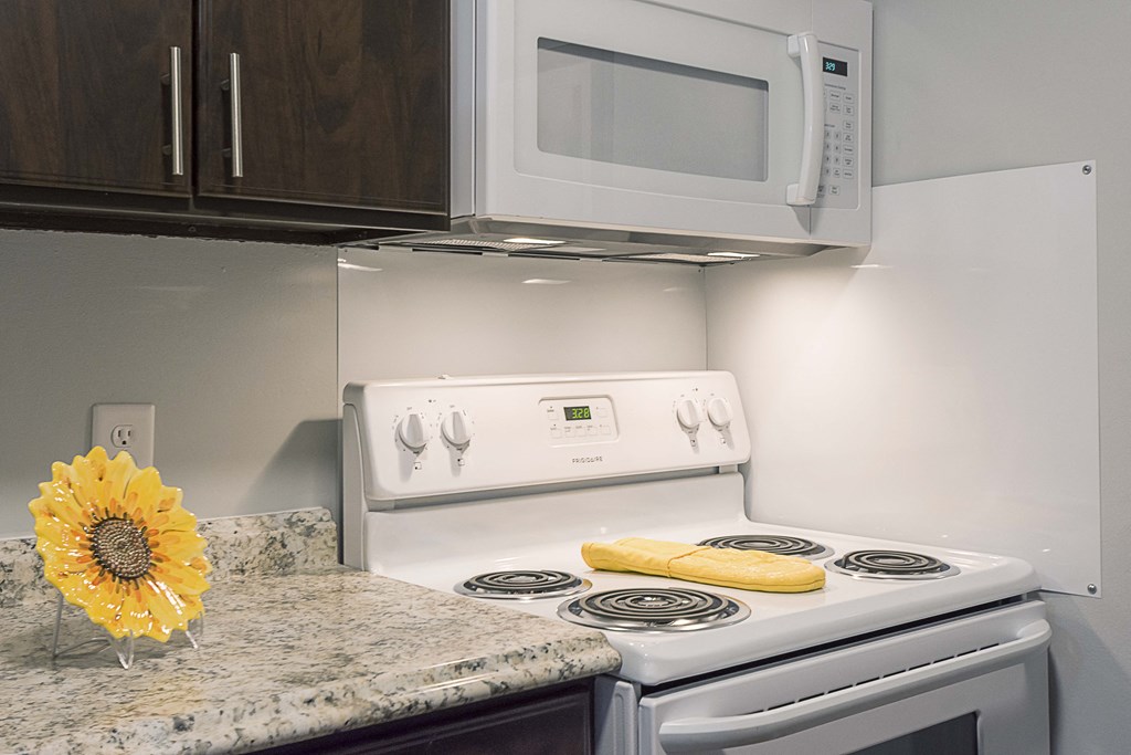 The-Wind-Song-Apartments-Pontiac-MI