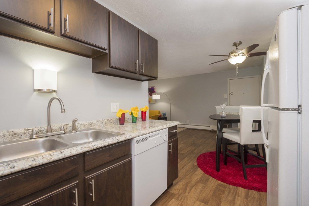 The-Wind-Song-Apartments-Pontiac-MI