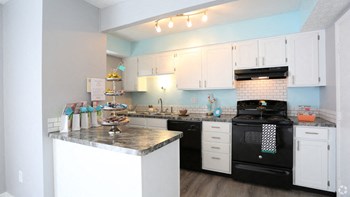 Barrington-Square-Apartments-Columbus-Ohio - Photo Gallery 2