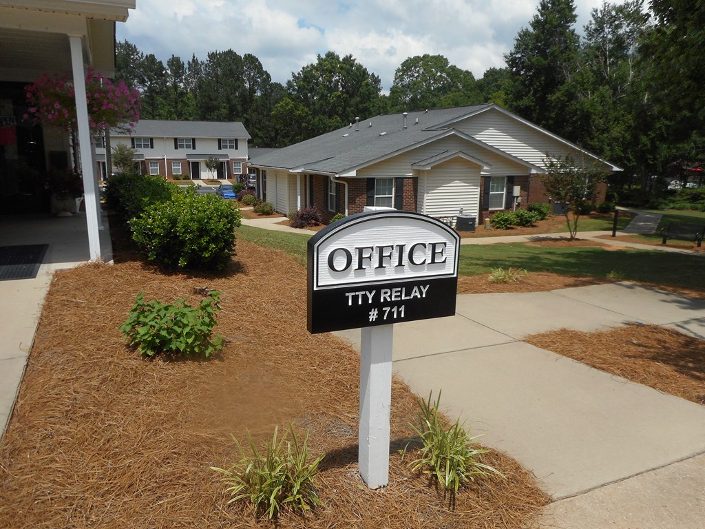 Meadowbrook Apartments, 201 Reedy Fork Road, Laurens, SC RentCafe