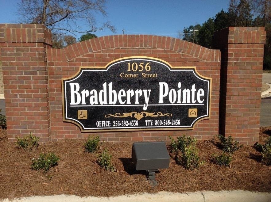 Bradberry Pointe Apartments, 1056 Comer Street, Alexander City, AL ...