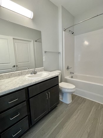 2230 Township Rd 1-3 Beds Apartment, Affordable for Rent - Photo Gallery 5