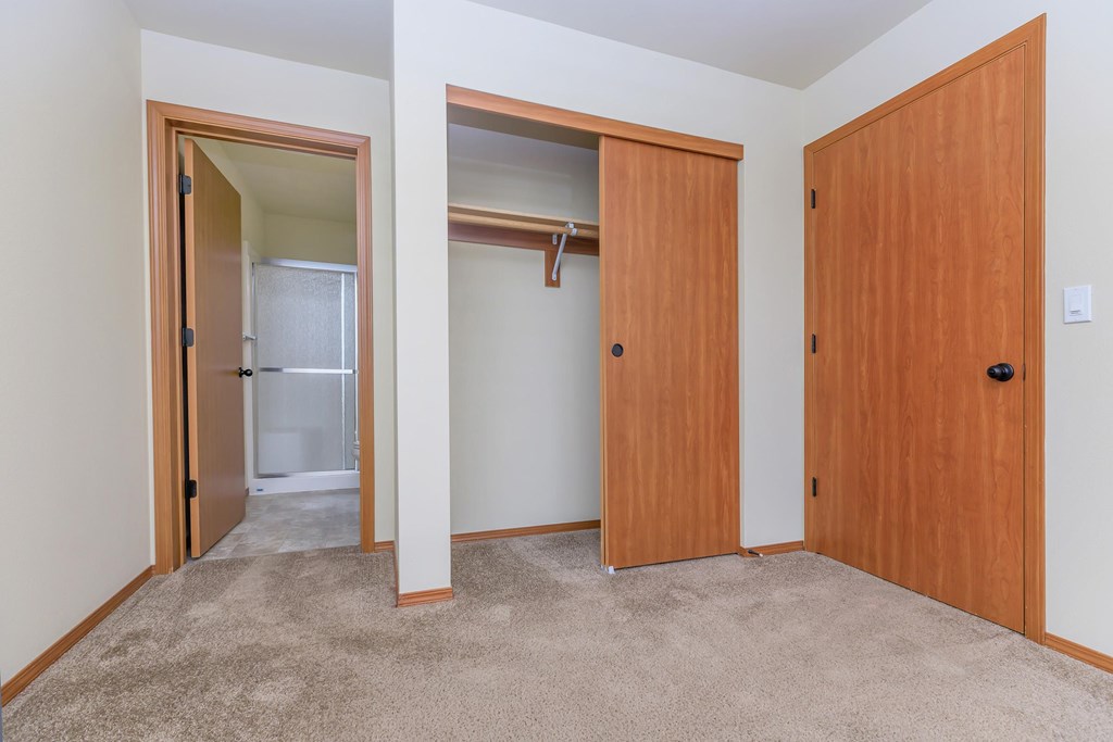 Monroe Avenue Apartments