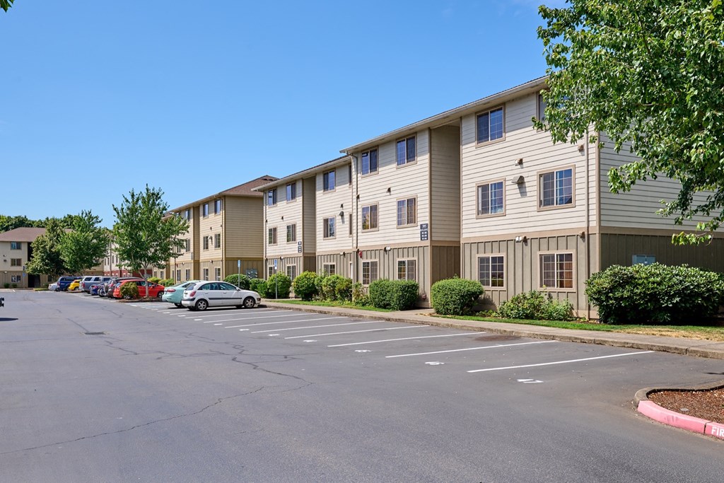 Building exterior view at Monroe Avenue Apartments, Salem, Oregon