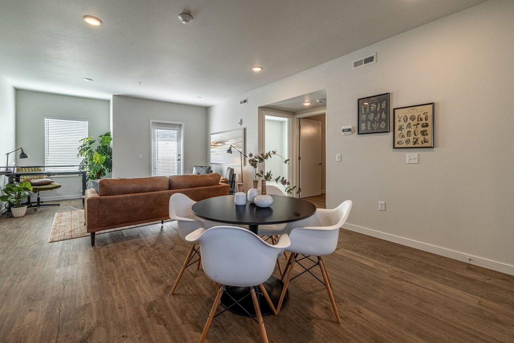 dining table room at Sagecrest Apartments, Wenatchee, 98801