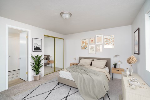 Bedroom With Closet at Ironwood Apartments, Coeur dAlene