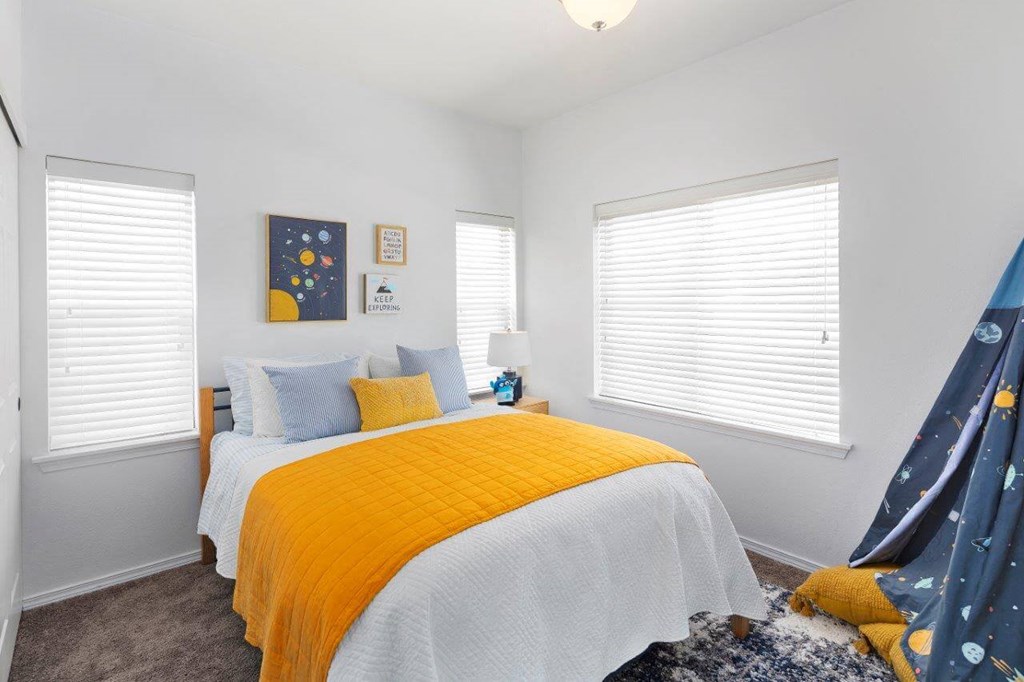 Master Bedroom at Mosaic on the River Apartments, Richland, WA