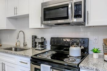 Kitchen with appliances at 400 Winchester, Atlanta, GA