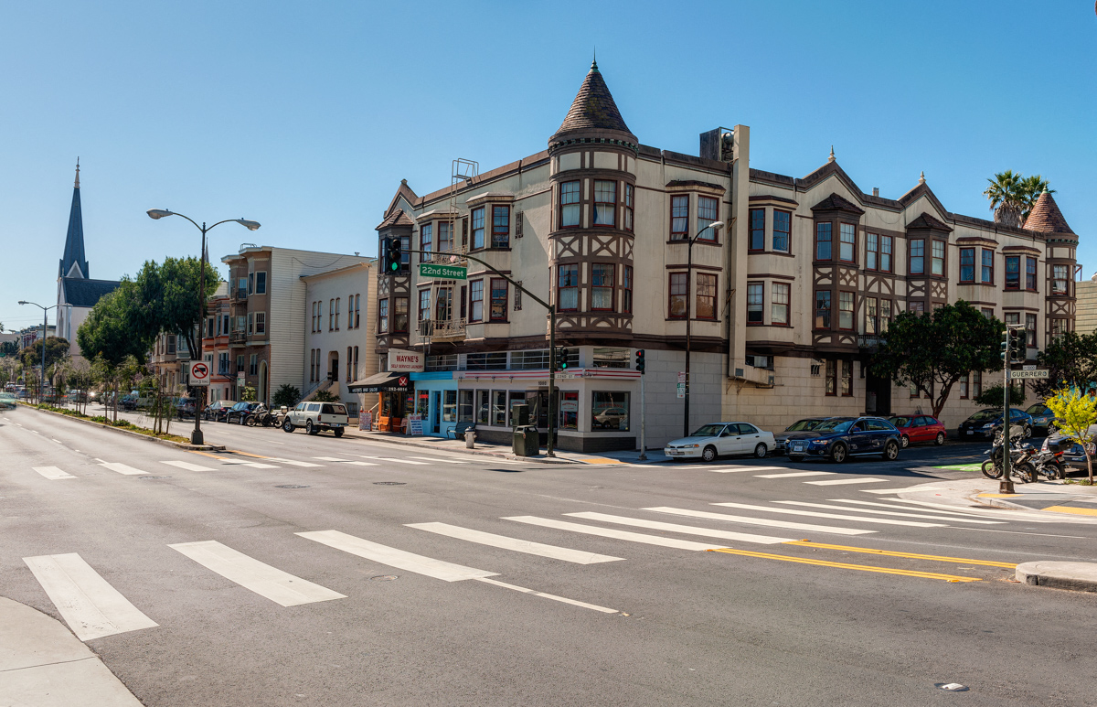 Richelieu Suites Exterior