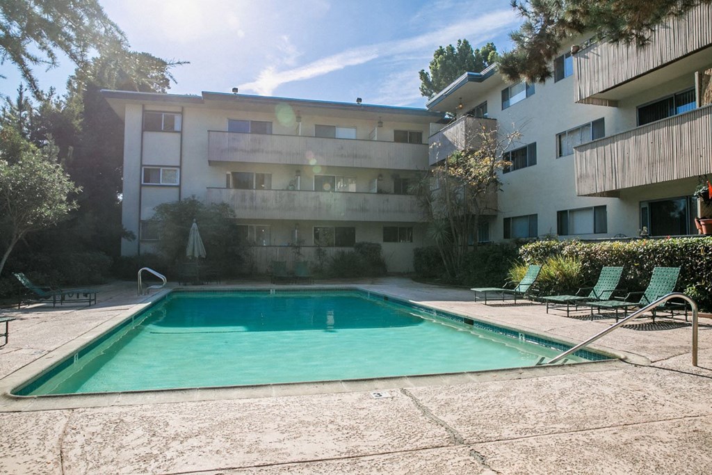 Sparkling Swimming Pool at Marine View Apartments, California, 94501