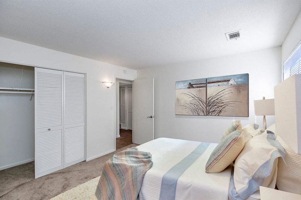 Bedroom at The Bridges at Foxridge, Mission, 66202