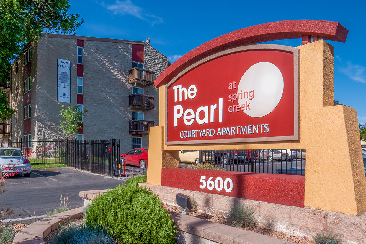 The Pearl at Spring Creek Monument Sign