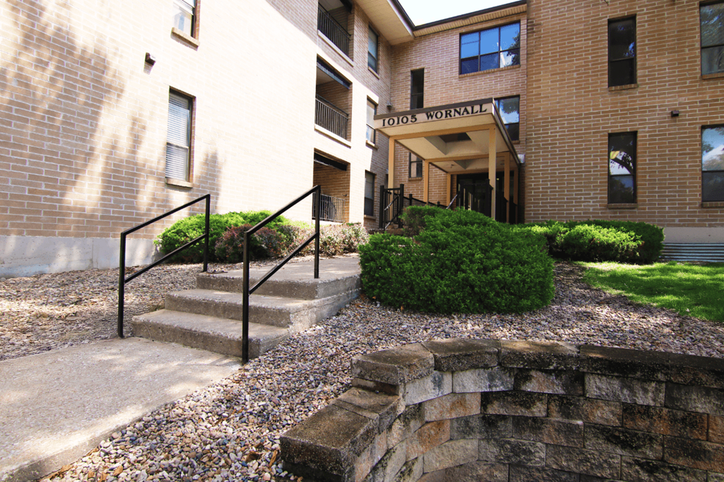 Exterior at Willow Creek, Missouri